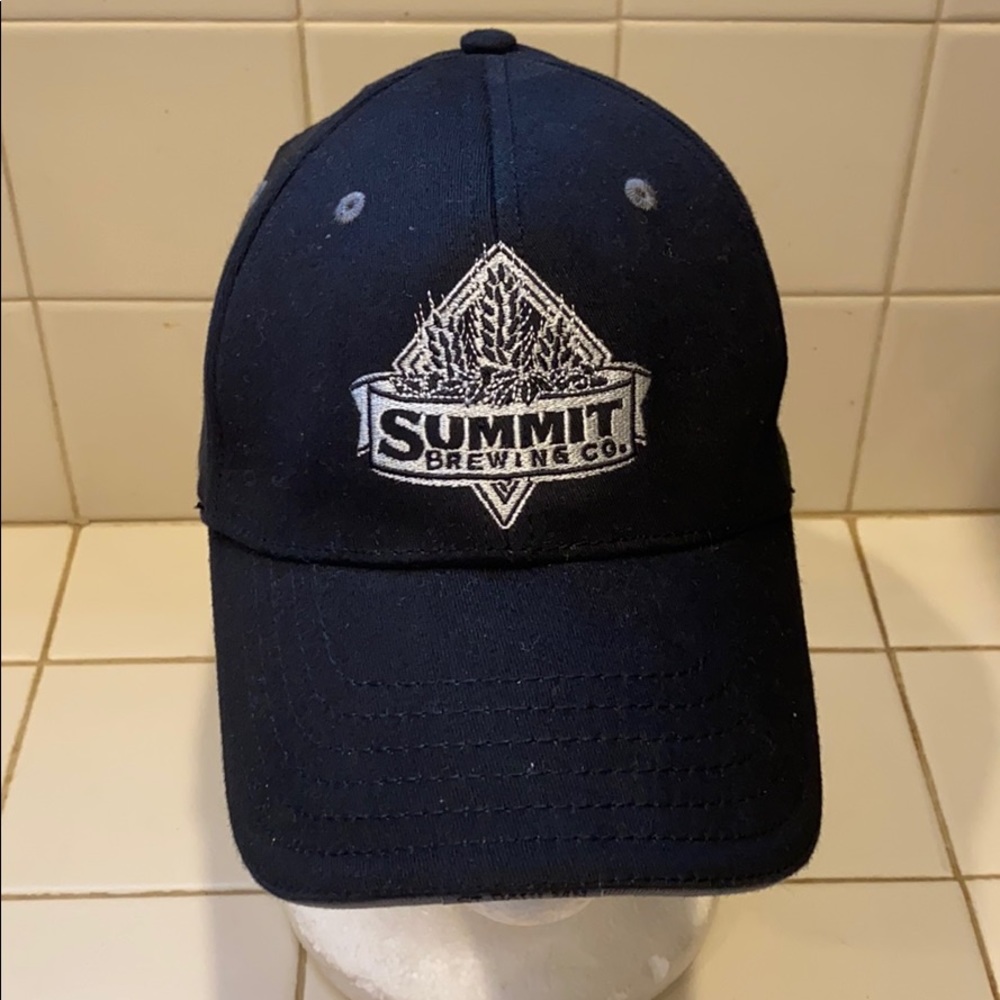 V! Summit Brewing co baseball style hat black in gre